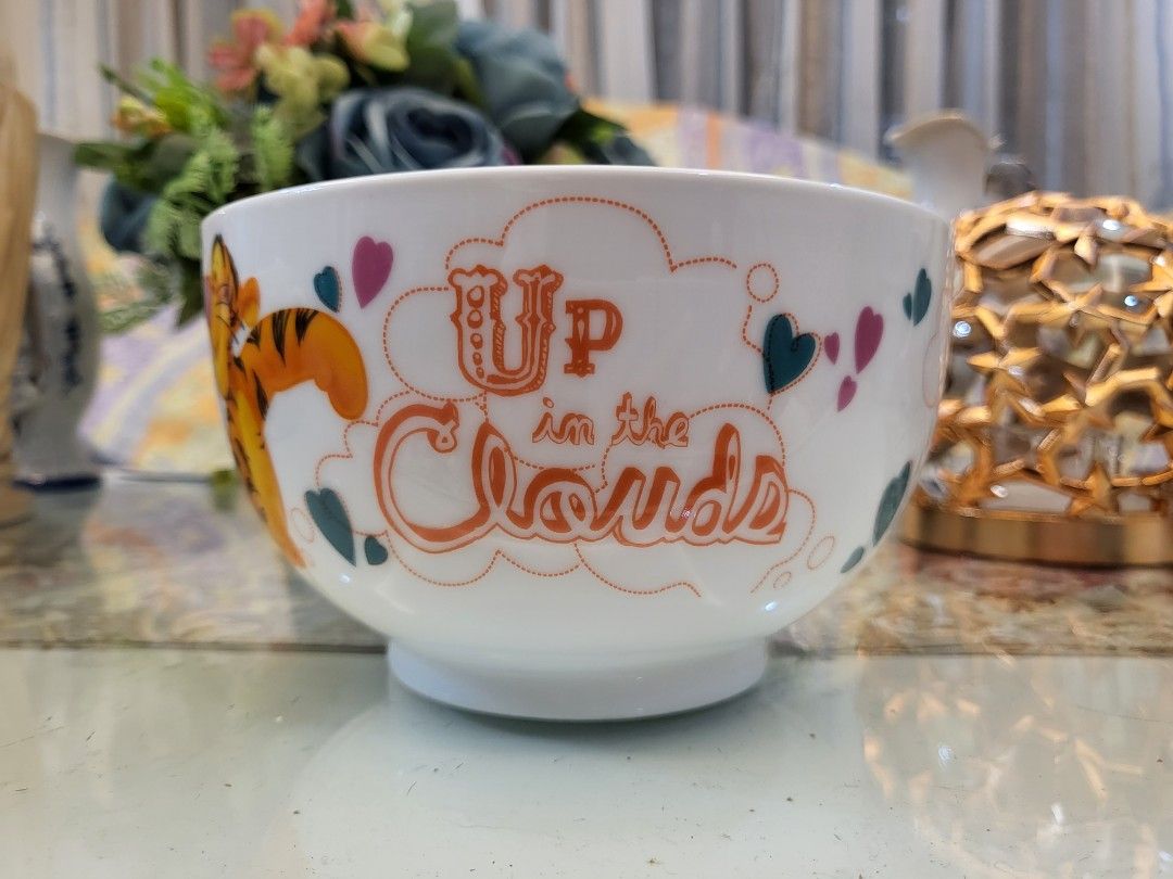 Disney Tigger Up in the Clouds Large Ceramic Bowl (Category: Dinnerware & Cutlery) located in San Fernando. Submitted by jpmarketplace2023 (Listing ID 1271868774, Image 2). Description: -Disney Tigger Up in the Clouds large ceramic bowl for only PHP230 -Authentic from Japan.