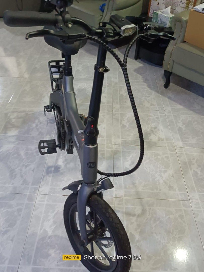 Ebike Sports Equipment PMDs E Scooters E Bikes E Scooters