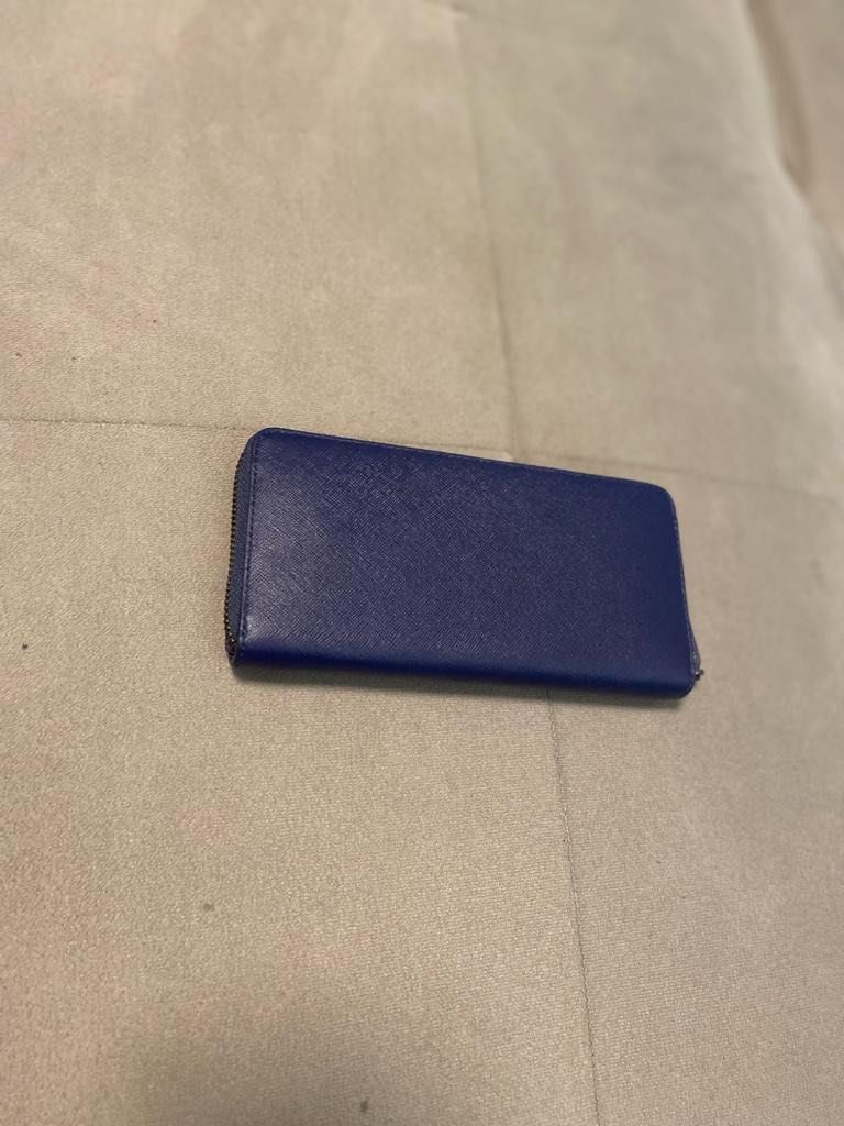 Ecco Long Wallet (Category: Wallets & Card holders) located in Carmona. Submitted by icebox13 (Listing ID 1271710557, Image 3). Description: .