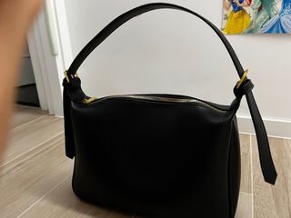 （分類：）位於 。 由 zoexd 提交（商品編號 1271857802，圖片 1）。簡介： 。