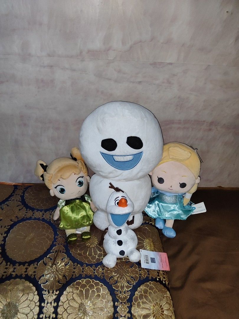 Frozen Bundle Plushie Toys, Hobbies & Toys, Toys & Games on Carousell