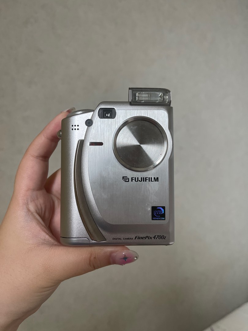 最も優遇の FUJIFILM 柔らか mc17h107tn51 Finepix 単3 4700Z デジタルカメラ