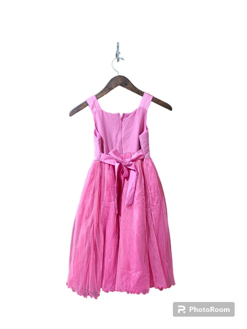 Gaun pink colour online