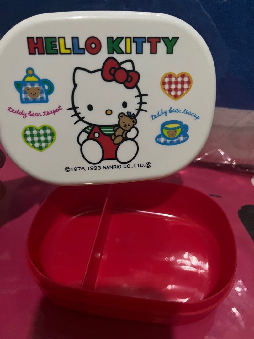 Hello Kitty Vintage Lunchbox Small (Category: Other Kitchenware & Tableware) located in Manila. Submitted by hklylovez (Listing ID 1271869121, Image 2). Description: See Pics details Vintage Sanrio Lunchbox Hello Kitty Collectibles Hello Kitty Collector Items Hello Kitty Sanrio Japan Pm sa sure buyer only.