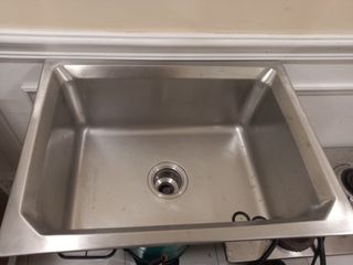 (Category: ) located in . Submitted by ainiena (Listing ID 1271921778, Image 1). Description: .