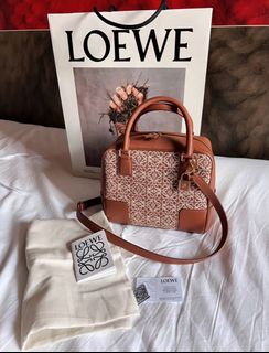 (Category: ) located in . Submitted by igcloset (Listing ID 1271717938, Image 1). Description: .