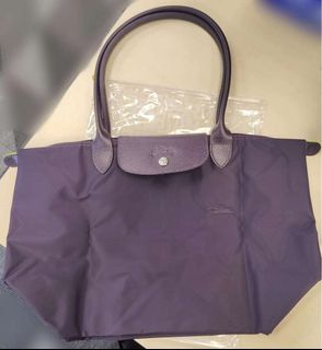 （分類：）位於 。 由 lu.lu.lucia 提交（商品編號 1271696316，圖片 1）。簡介： 。