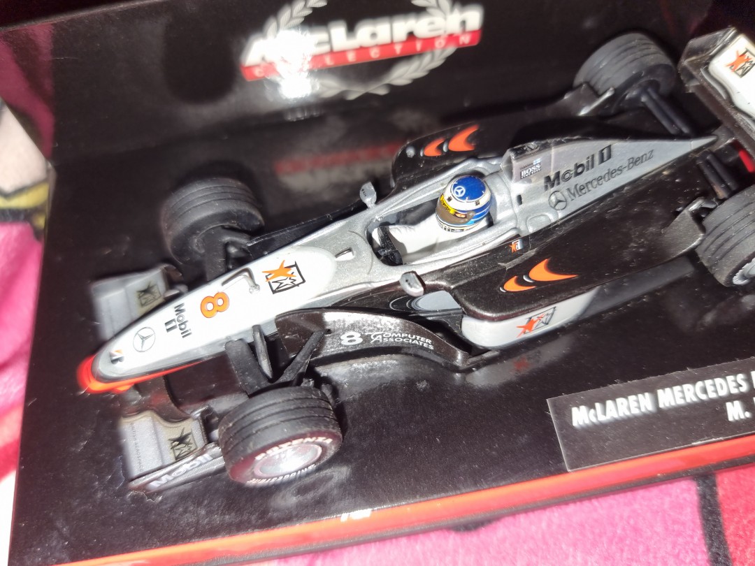 Minichamps 1 18 Mclaren Mercedes MP 4 15 - ミニカー