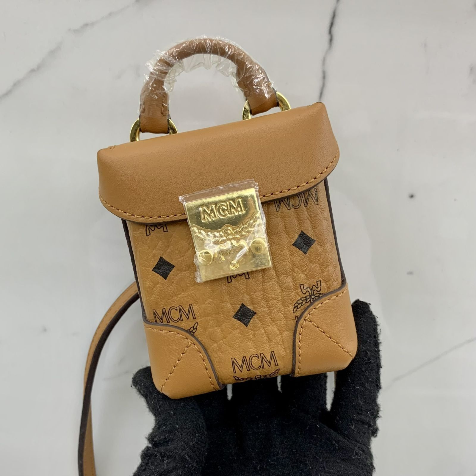 Mcm mini outlet shoulder bag