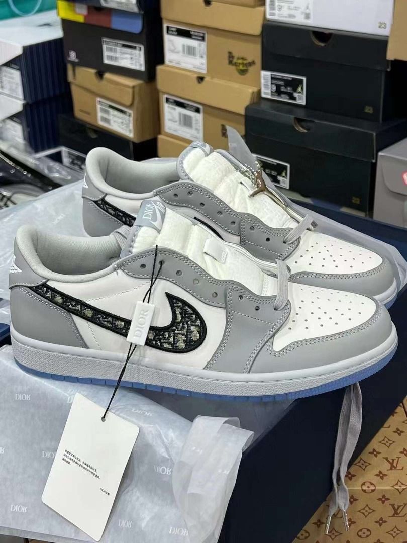 dior nike retail