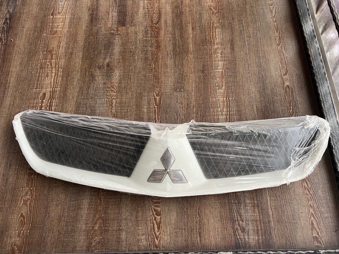 Mitsubishi lancer CS3 front grille, Car Accessories, Accessories on ...