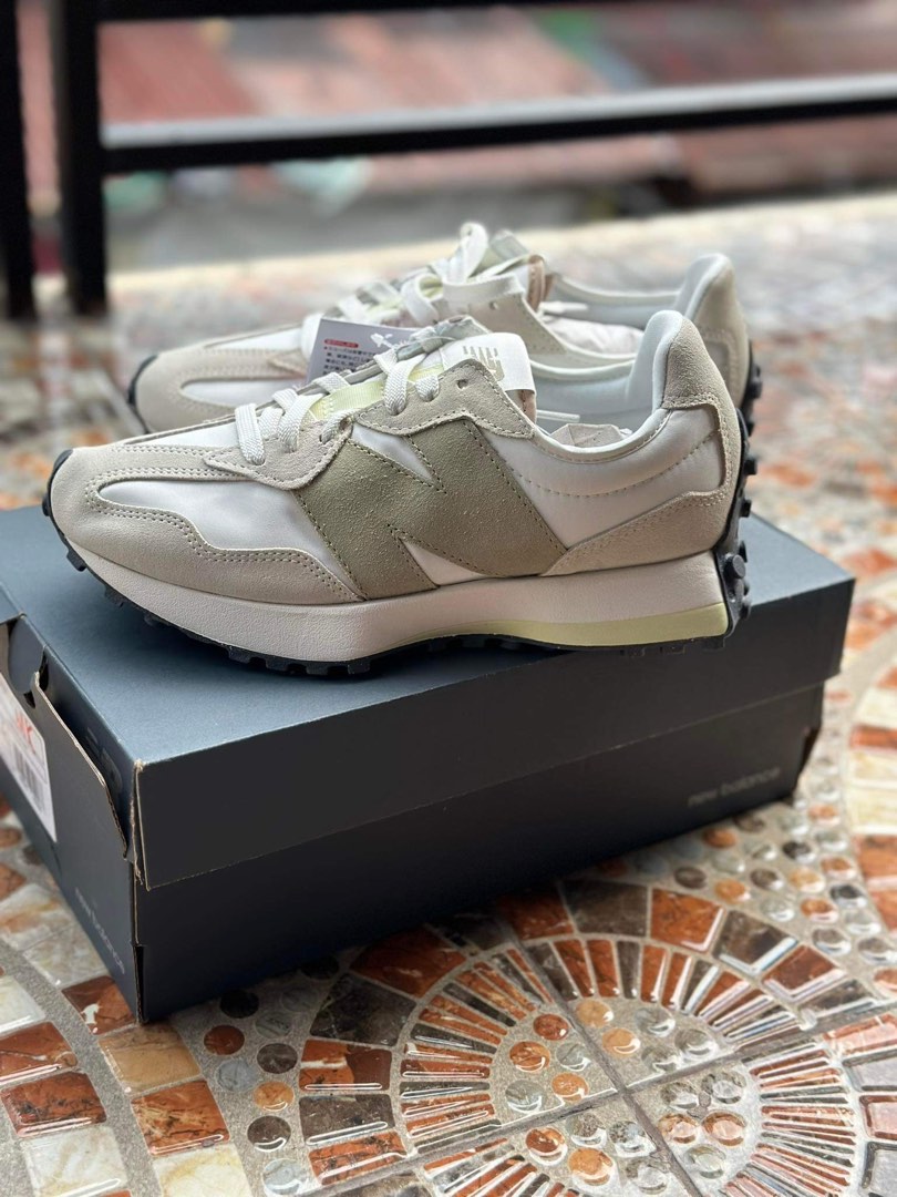 NEW BALANCE 237, Women's Fashion, Footwear, Sneakers on Carousell