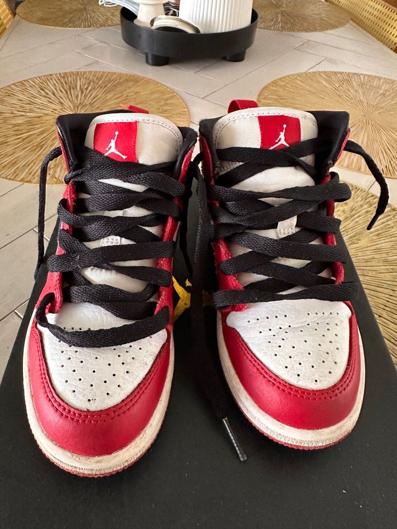 junior air jordan trainers