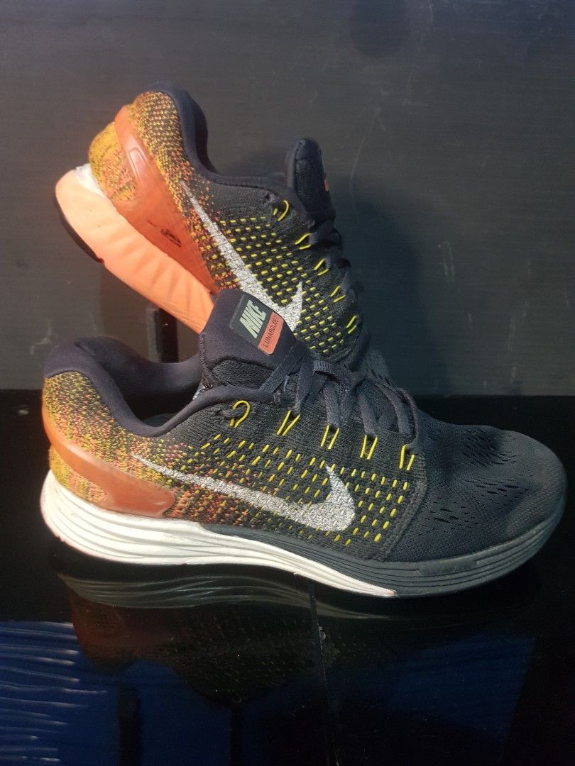 Nike Lunarlon 7 Fesyen Pria Sepatu Lainnya di Carousell