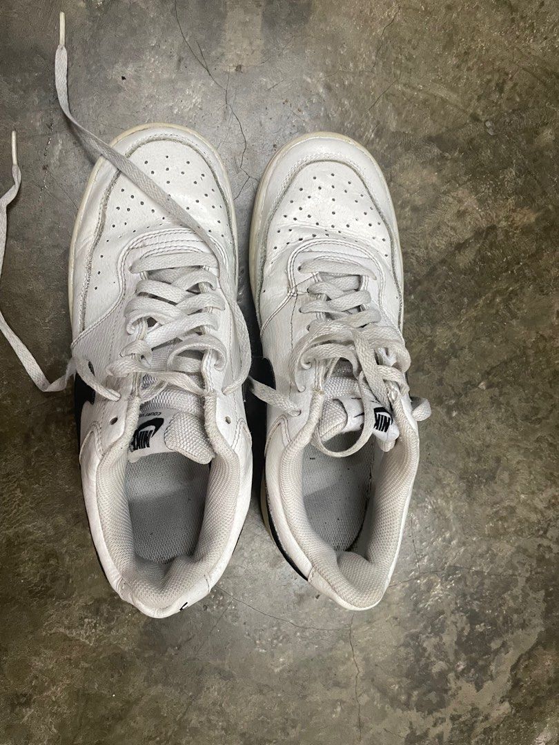 Nike sale sneakers old