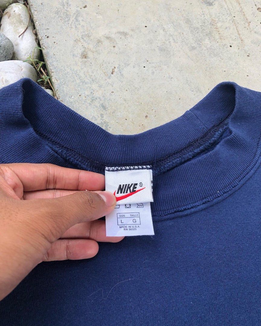 Nike store sweatshirts vintage