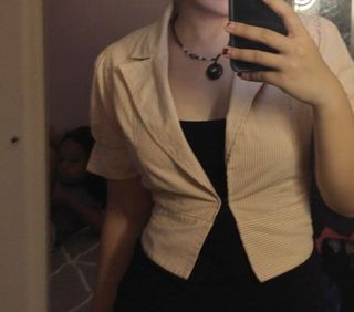 (Category: ) located in . Submitted by trashysuna (Listing ID 1271916970, Image 1). Description: .