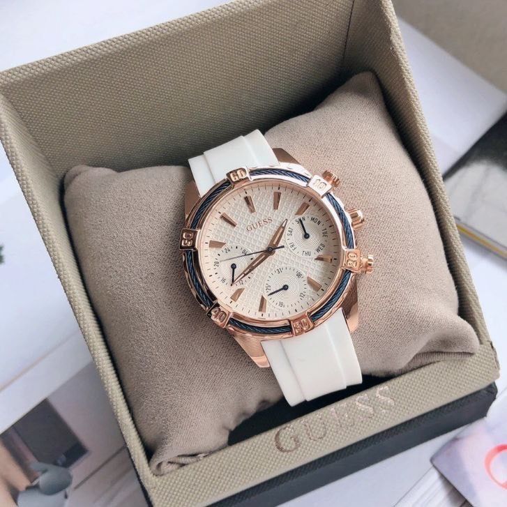 Guess w0562l1 online