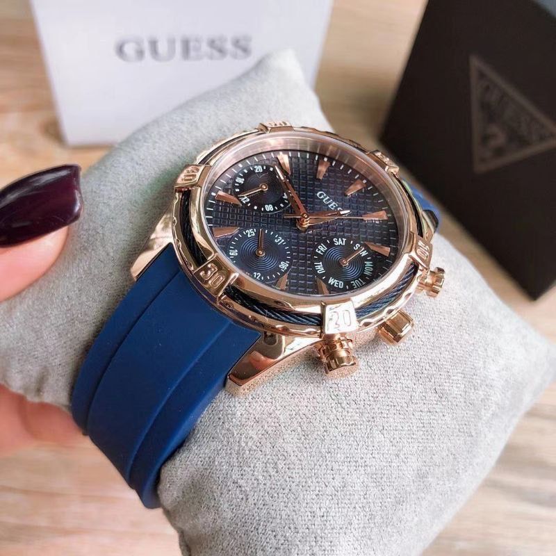 Guess w0562l3 online