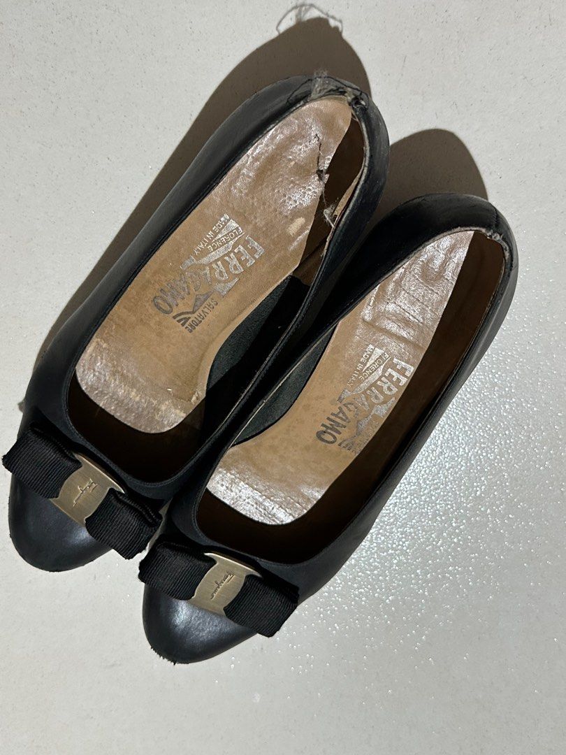 Salvatore ferragamo shoes asli