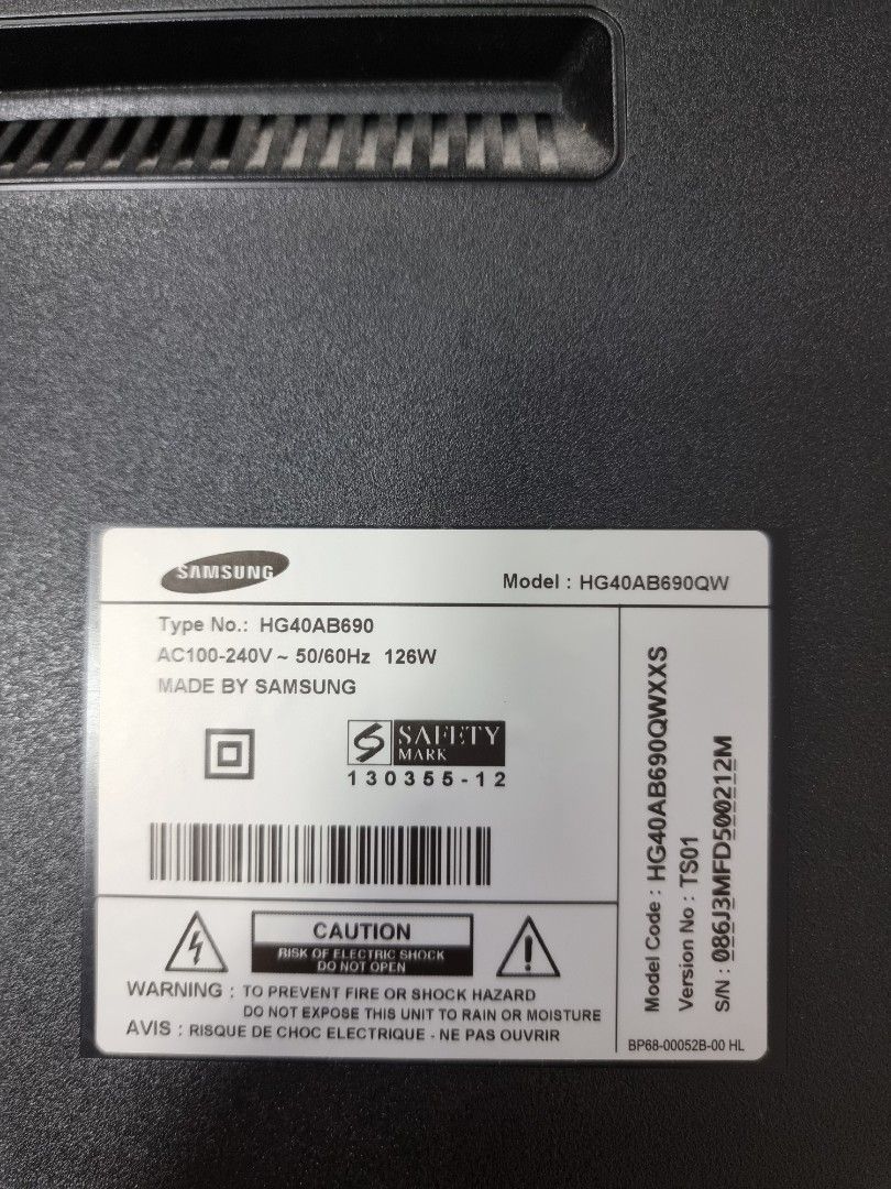 SAMSUNG LED TV 41 inch, TV & Home Appliances, TV & Entertainment, TV on