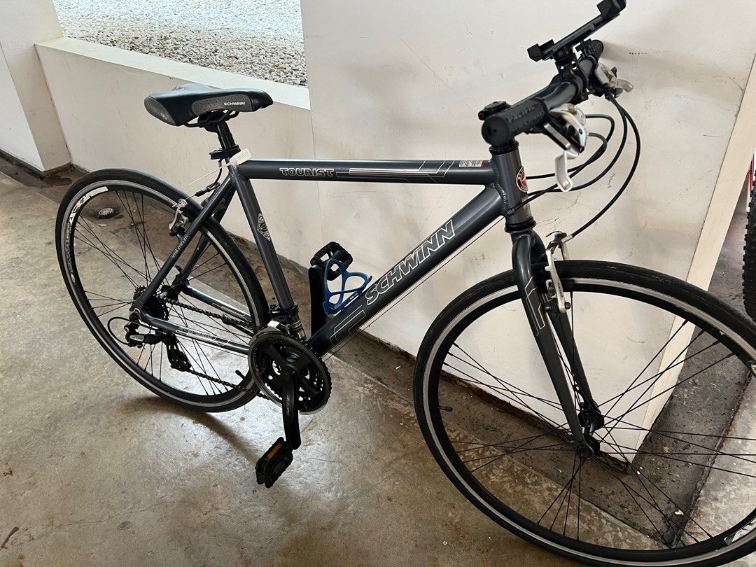 Schwinn tourist 700c sales