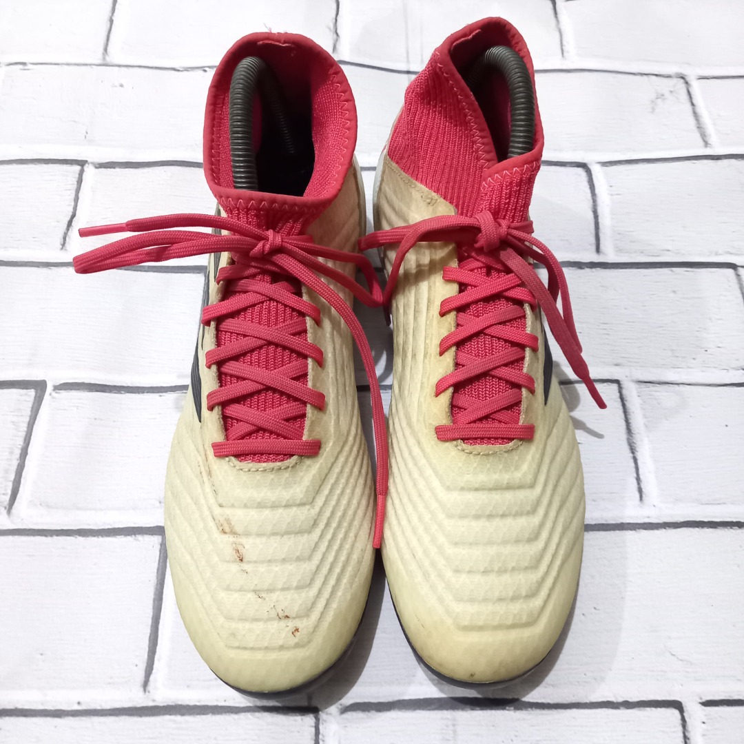 Sepatu Bola Adidas Predator 18.3 Ag M CP9307 boots size 40 Fesyen