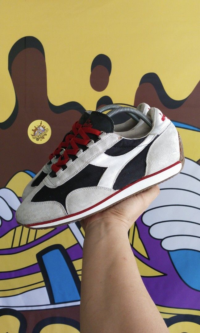 Sepatu diadora heritage