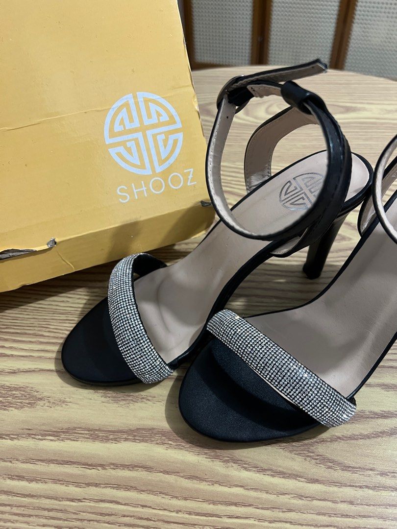 Shooz 3 inches Sandals (Category: Heels) located in Makati City. Submitted by leeeon20 (Listing ID 1271791589, Image 3). Description: 3 inches Bought from landmark makati Used once in YEP Good as new Size 5.
