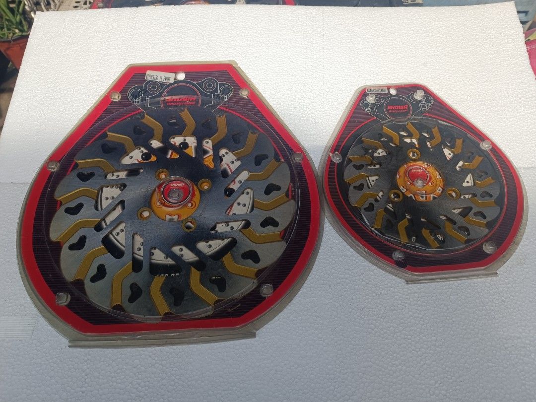 Showa front and rear disk break RAIDER 150 (Category: Body Parts and Accessories) located in Manila. Submitted by leonnepablo (Listing ID 1271664436, Image 2). Description: bundle sale negotiable.