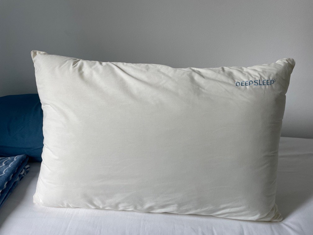 Simmons deep sleep sales pillow