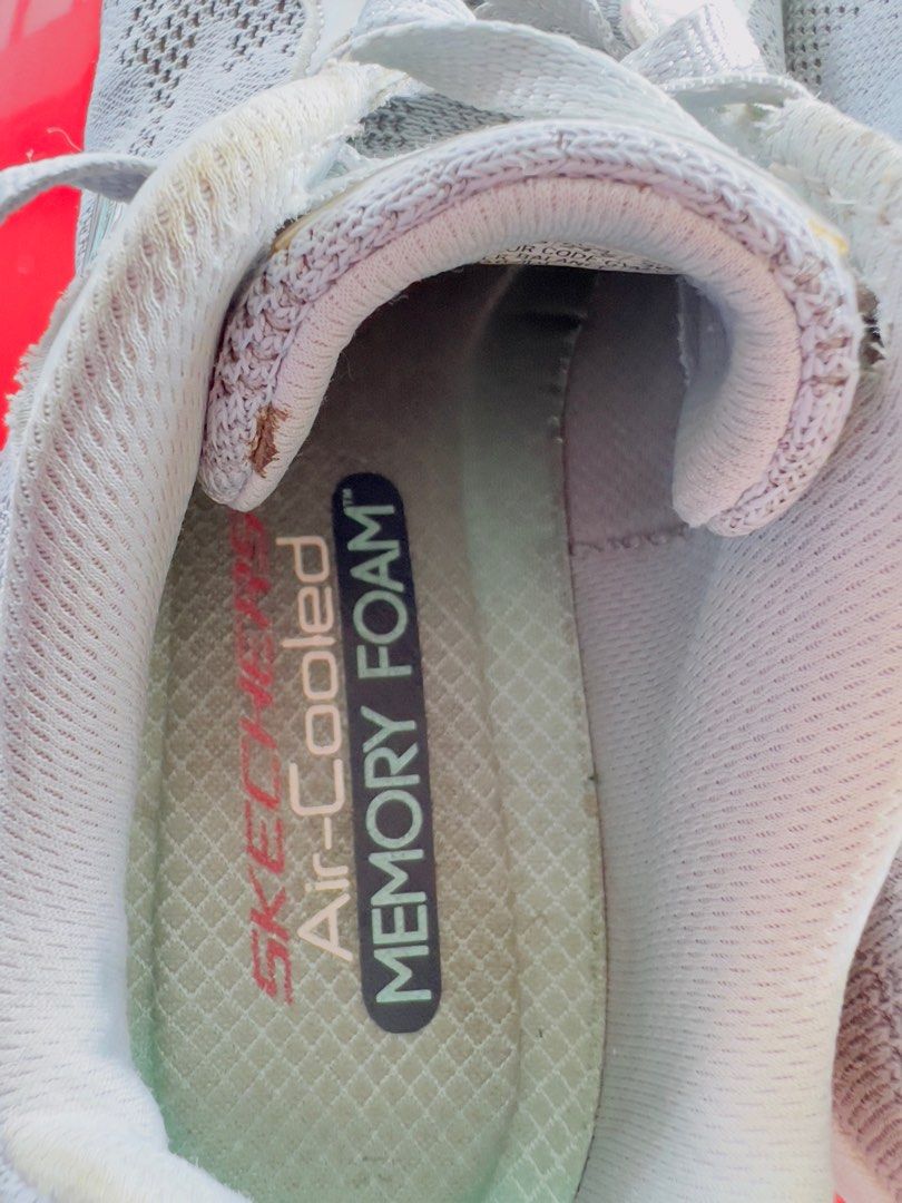 Skechers air cooled memory foam 4.5 discount
