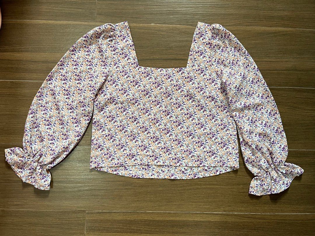 SM WOMEN Ditsy Purple Top (Category: Blouses) located in Santa Maria. Submitted by other_stuffs (Listing ID 1271889621, Image 3). Description: ✅ Used once.