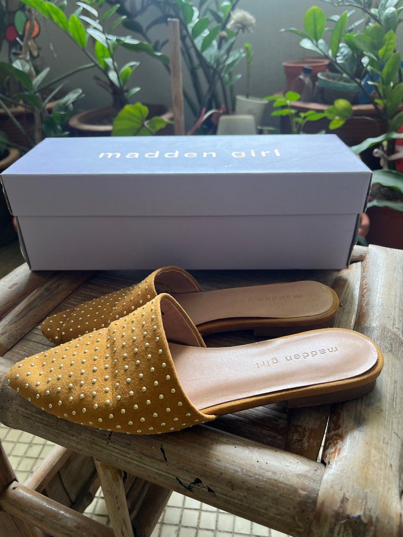 Steve madden mustard hotsell flats