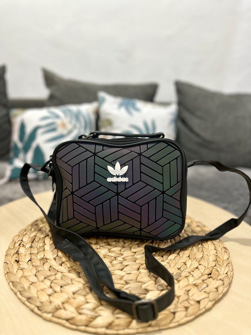Tas adidas cheap issey miyake original