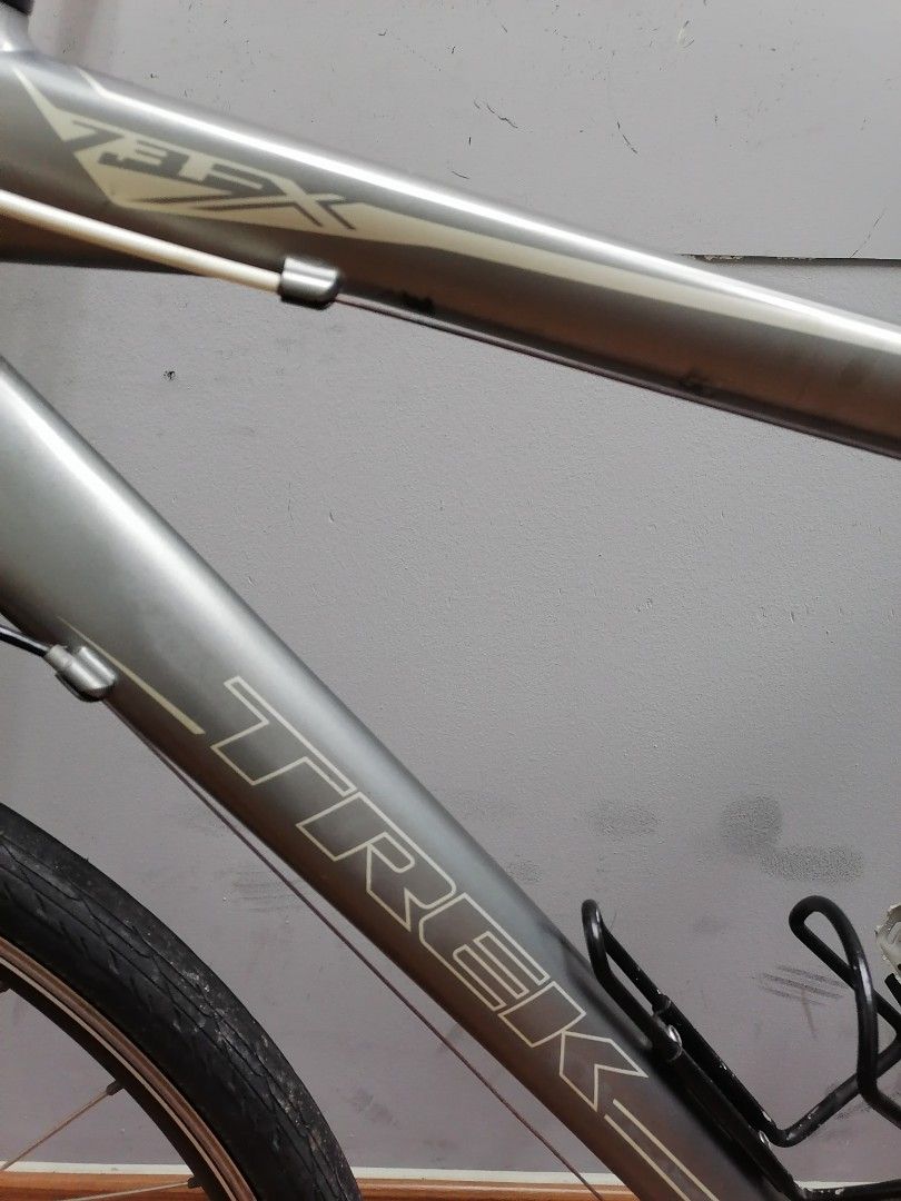 Trek Fx7. 3 like new conditon