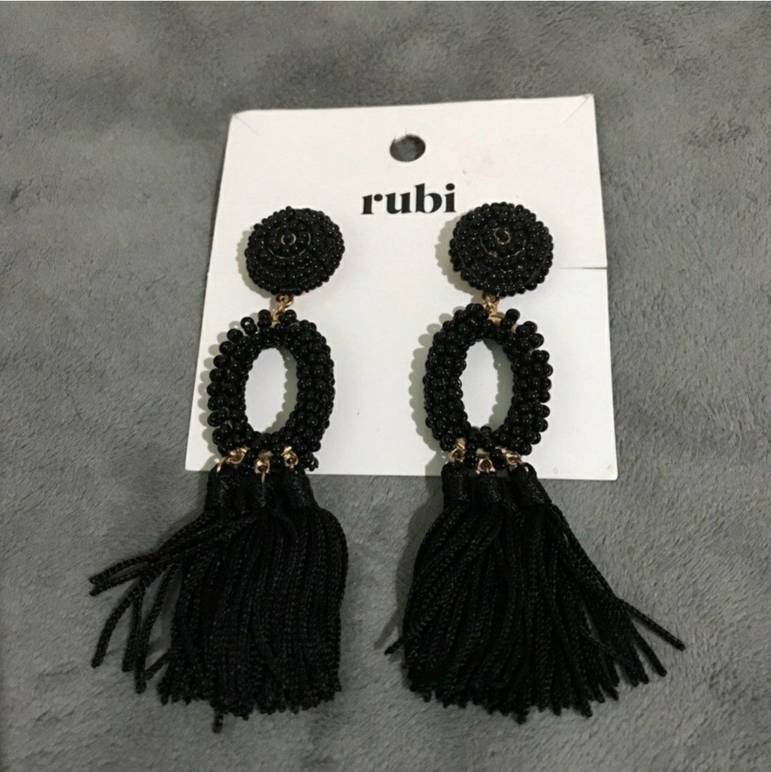H&m black tassel discount earrings