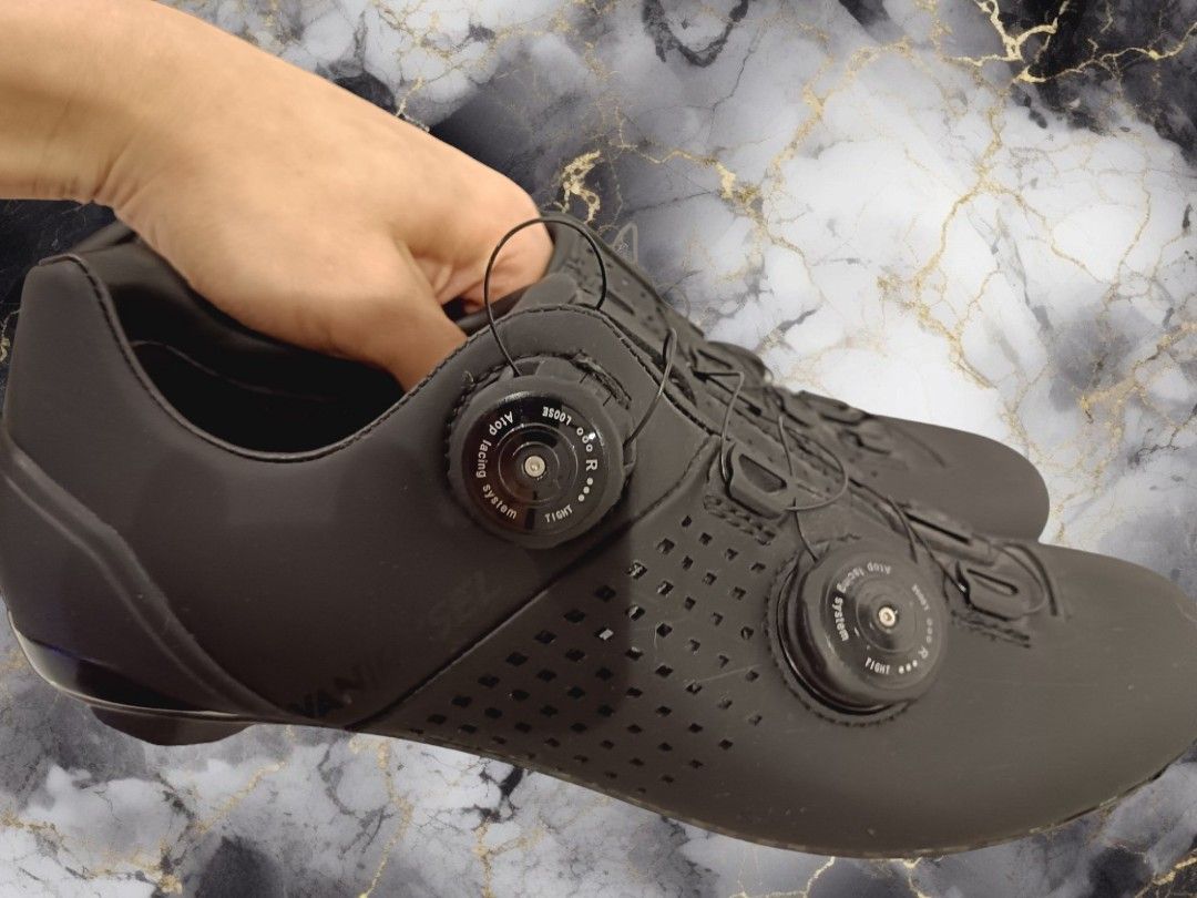Van Rysel RoadR 900 Carbon Road Cycling Shoes, Sports Equipment, Bicycles & Parts, Bicycles on