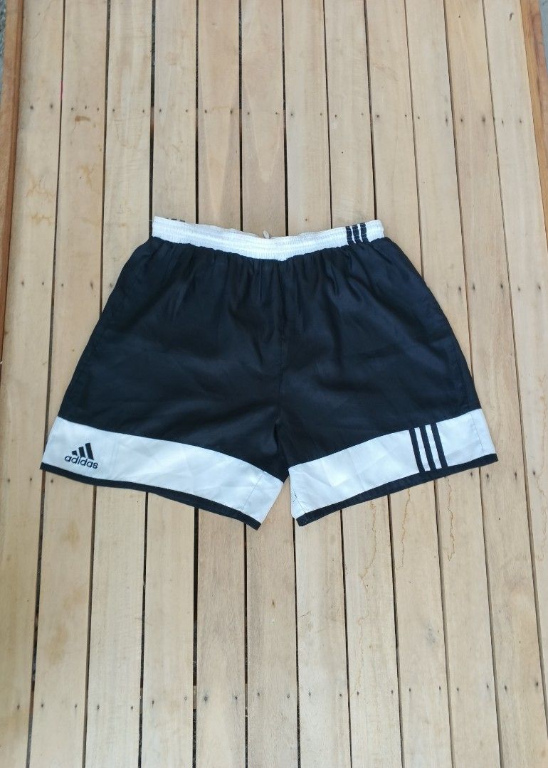 VINTAGE ADIDAS SHORTS Men s Fashion Bottoms Shorts on Carousell