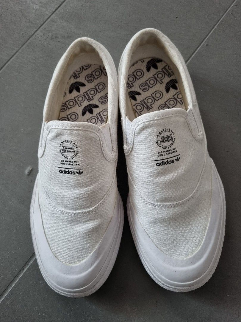 White shoes Women s Fashion Footwear Sneakers on Carousell