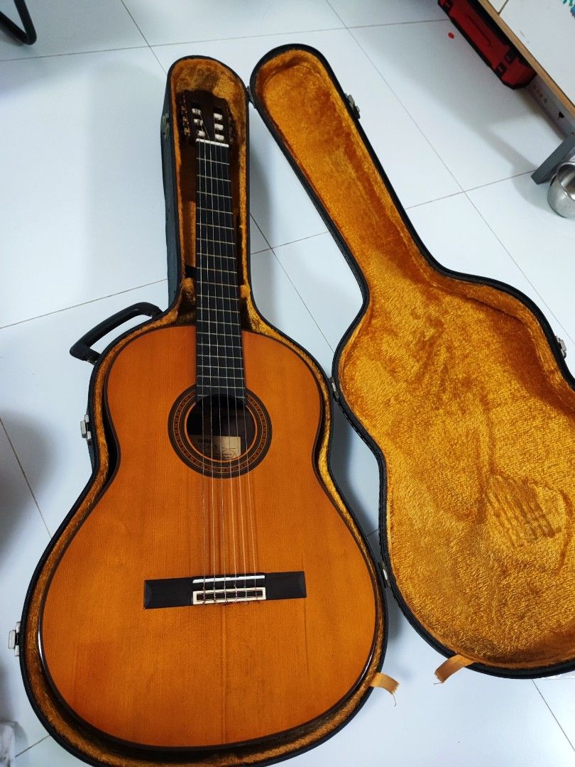 Yamaha g245s shop classical guitar
