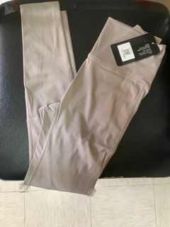 （分類：）位於 。 由 rositacc 提交（商品編號 1271702011，圖片 1）。簡介： 。