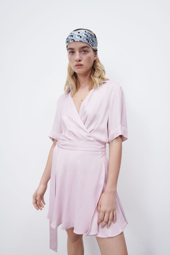 ZARA satin wrap dress (Category: Dresses) located in San Jose del Monte. Submitted by senorita_wella (Listing ID 1271779035, Image 2). Description: .