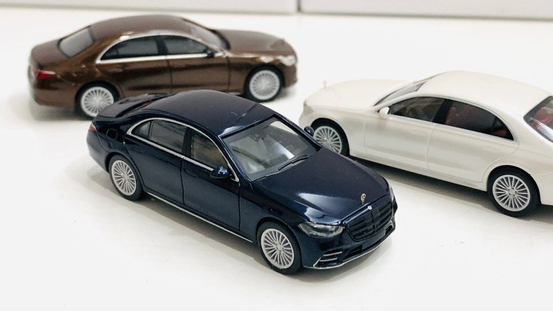 1:87 Herpa Mercedes-Benz S-Class/ W223/ With Original box, Hobbies