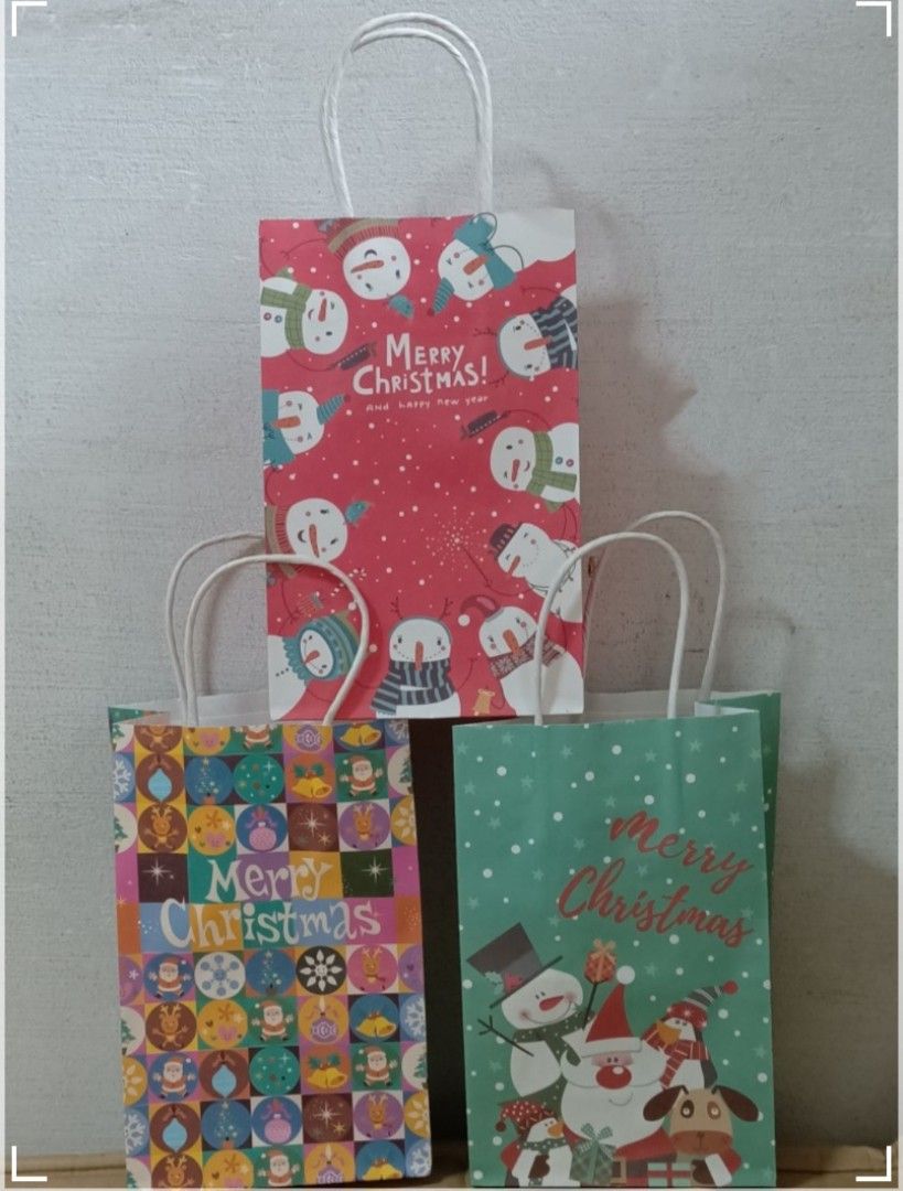 Small xmas best sale gift bags