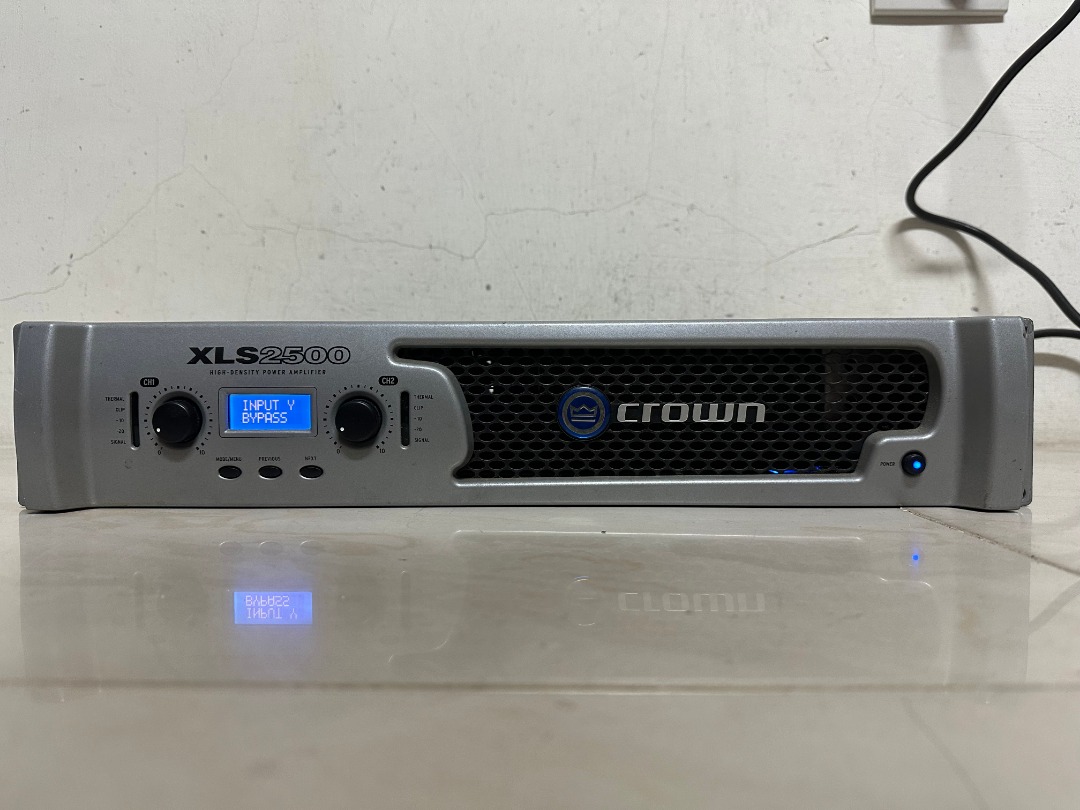美國 CROWN XLS2500 後級擴大機 2400W, 耳機及錄音音訊設備, 音樂播放裝置 MP3及CD 播放器在旋轉拍賣