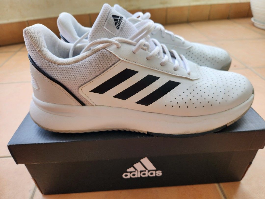 Adidas smash court deals
