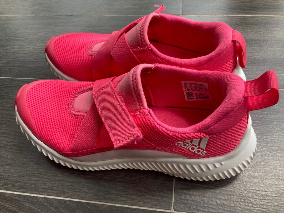 Girl gym discount shoes on sale