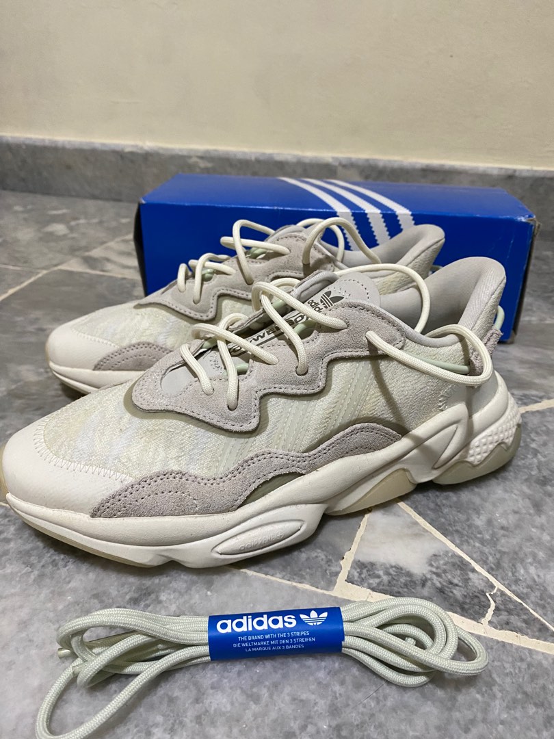 Adidas Ozweego, Men's Fashion, Footwear, Sneakers on Carousell