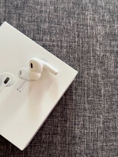 Airpods Pro Gen 2 (RIGHT POD ONLY)